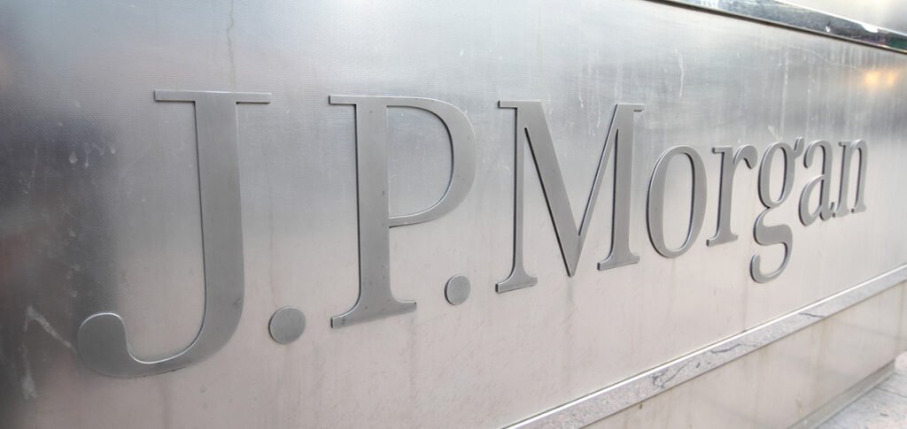 You are currently viewing Gold is the “Debt Debasement” Trade for Investors, JP Morgan